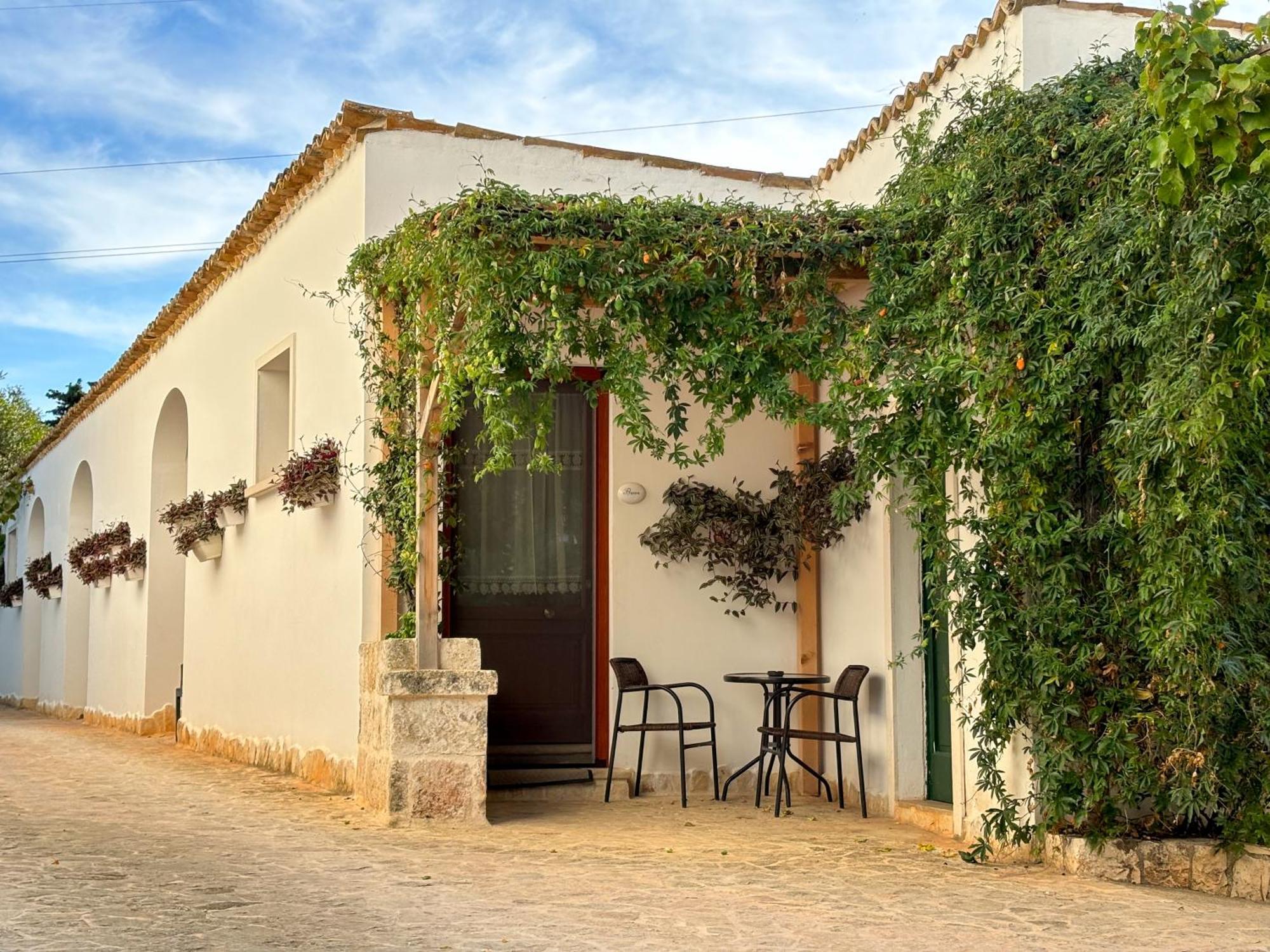 Casina Dei Preti Villa Conversano Exterior photo